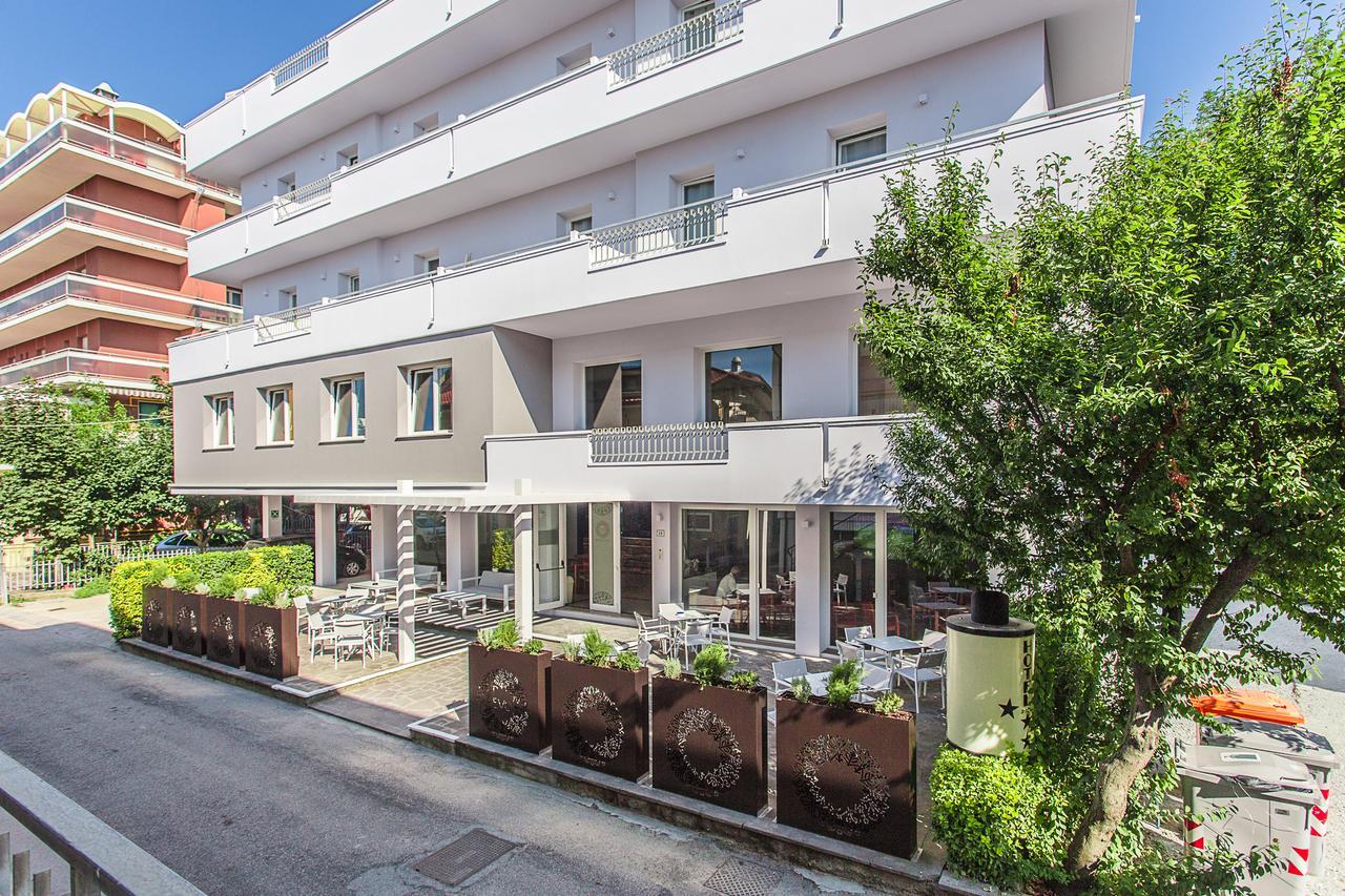 Evo Boutique Hotel & Spa Белариа-Игеа Марина Екстериор снимка